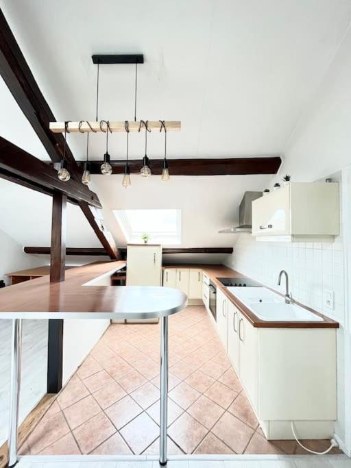 Dubai - Bel Appartement A Reims Kültér fotó